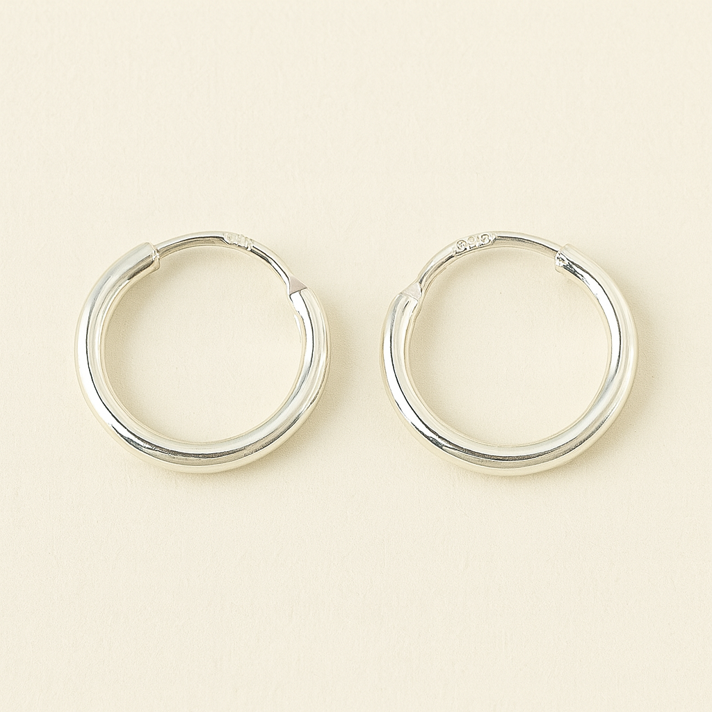 ✨ Classic Sterling Silver Hoop Earrings – Timeless Everyday Elegance
